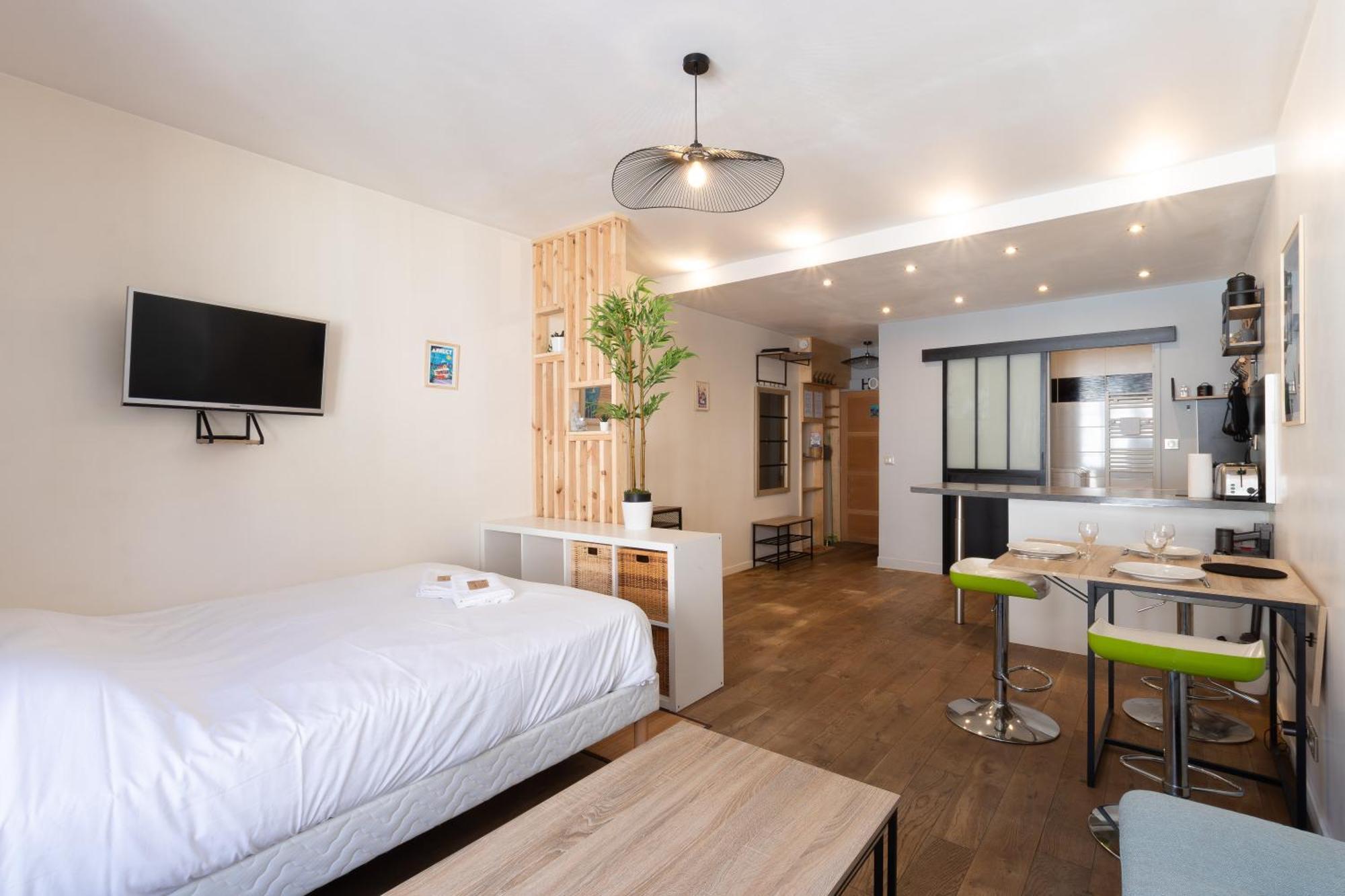 Cabana & Le Cocon Annecy Centre - Proche Gare Et Lac Exterior photo